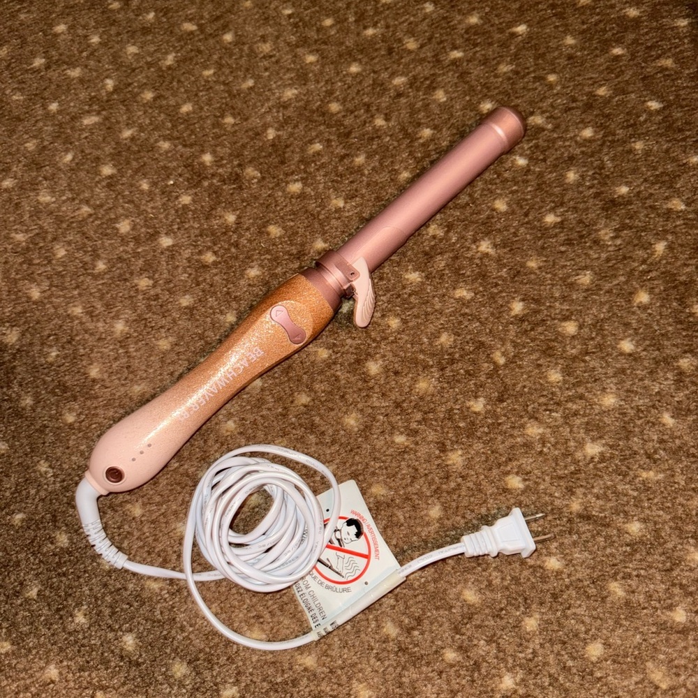 Beachwaver B1 automatic hair curler
